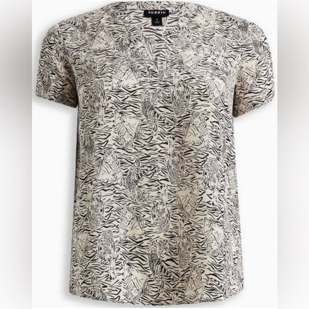 🐯 Torrid Hi-Lo Tiger Print Top size 6X